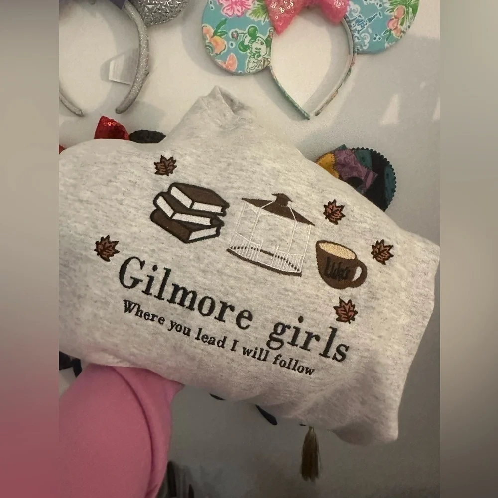 Gilmore Girls sweatshirt - Picture 1 of 3
